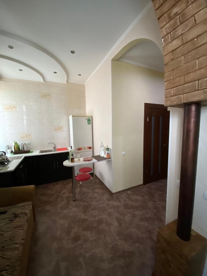 Студия На Черeмушках Appartamento Odessa Esterno foto